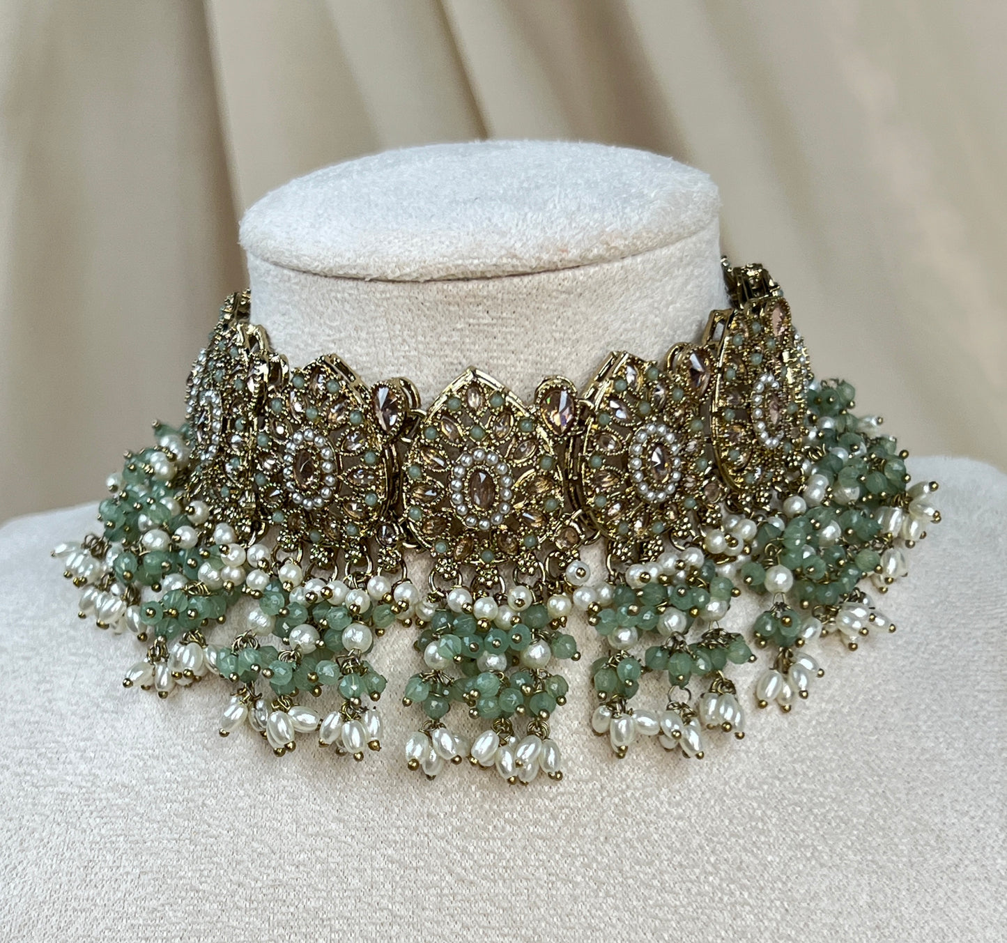 Nauratan Pearl Choker Set w/Jhumka Earrings