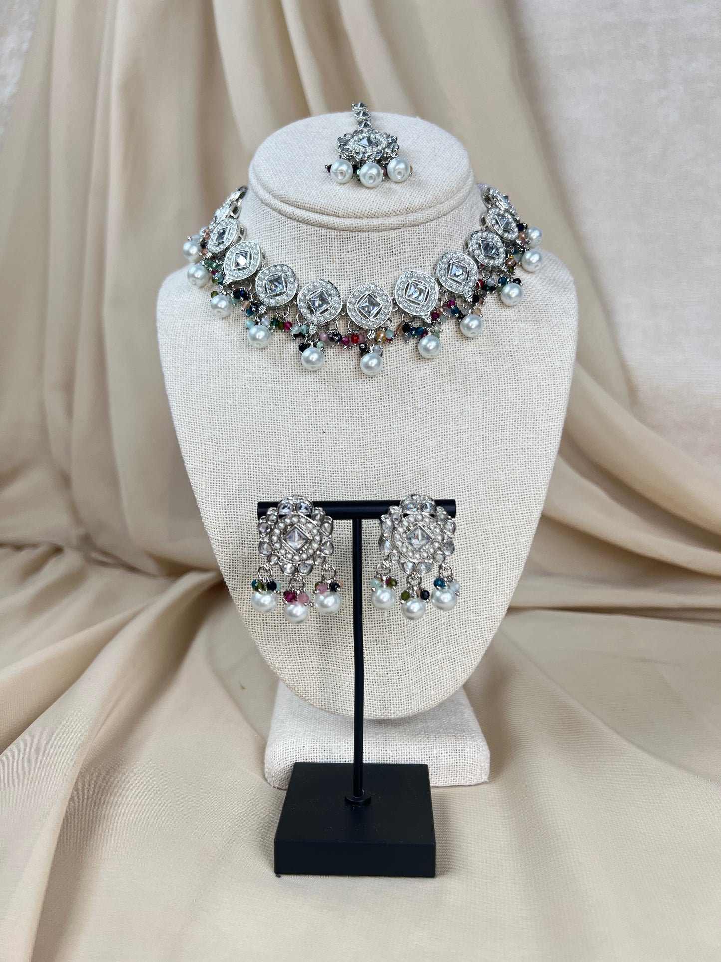 Small Daint Necklace Set