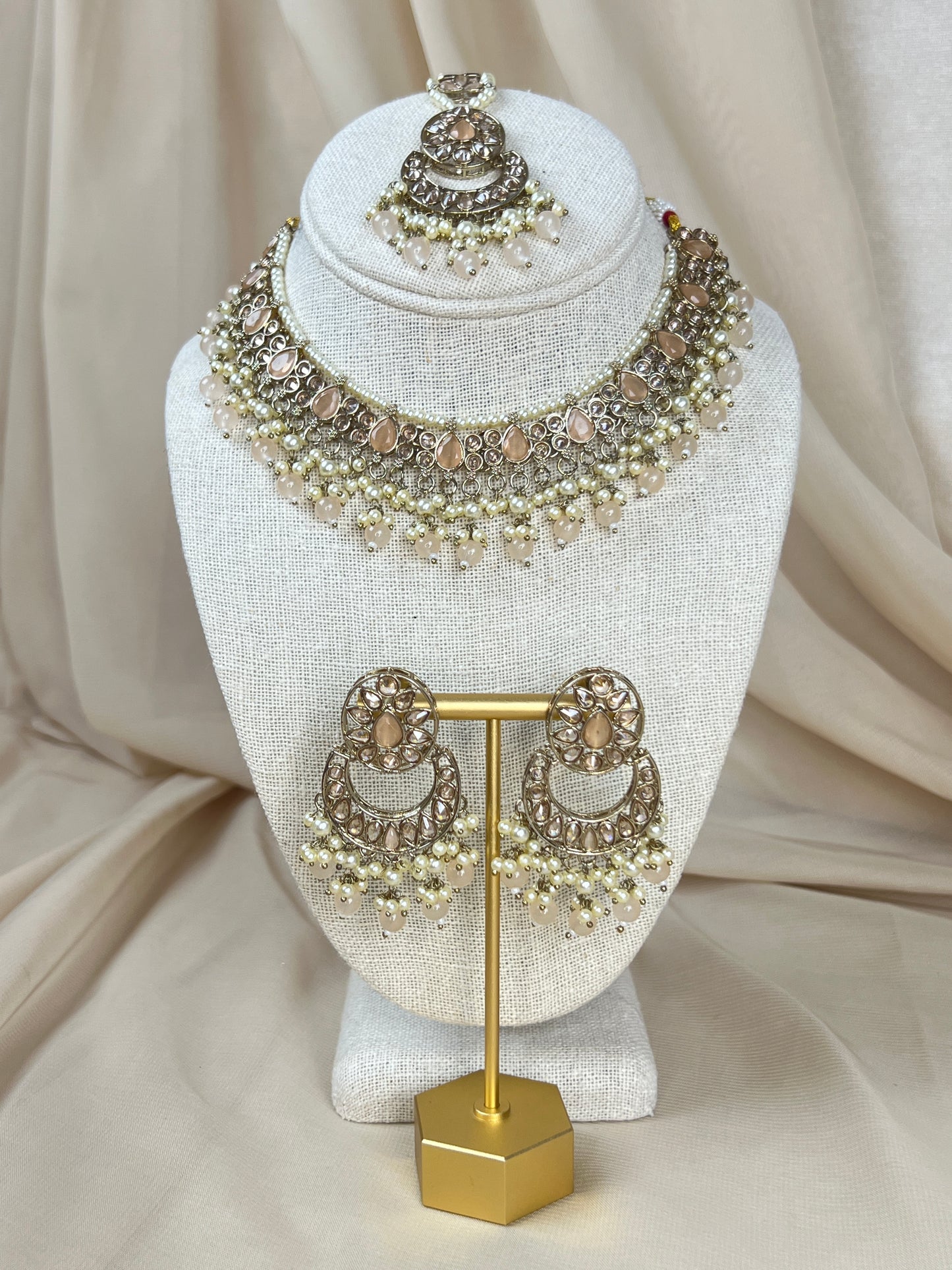 Small Gold Necklace Set