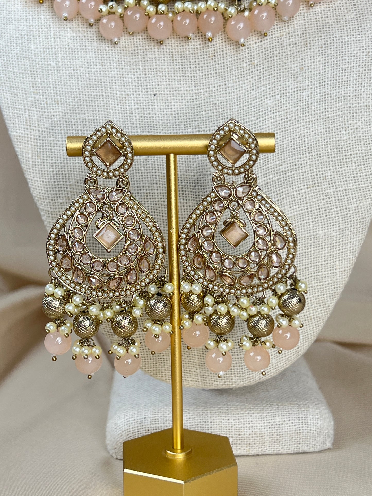 Peach Gold Necklace Set
