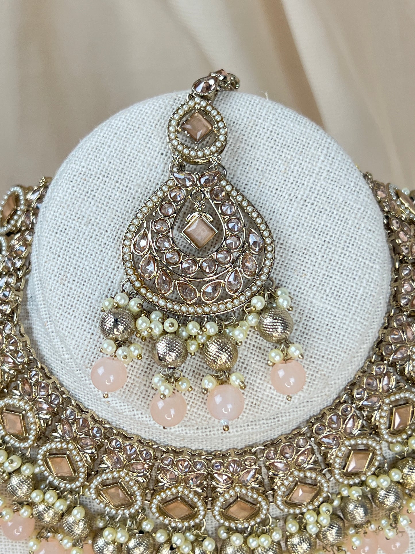 Peach Gold Necklace Set