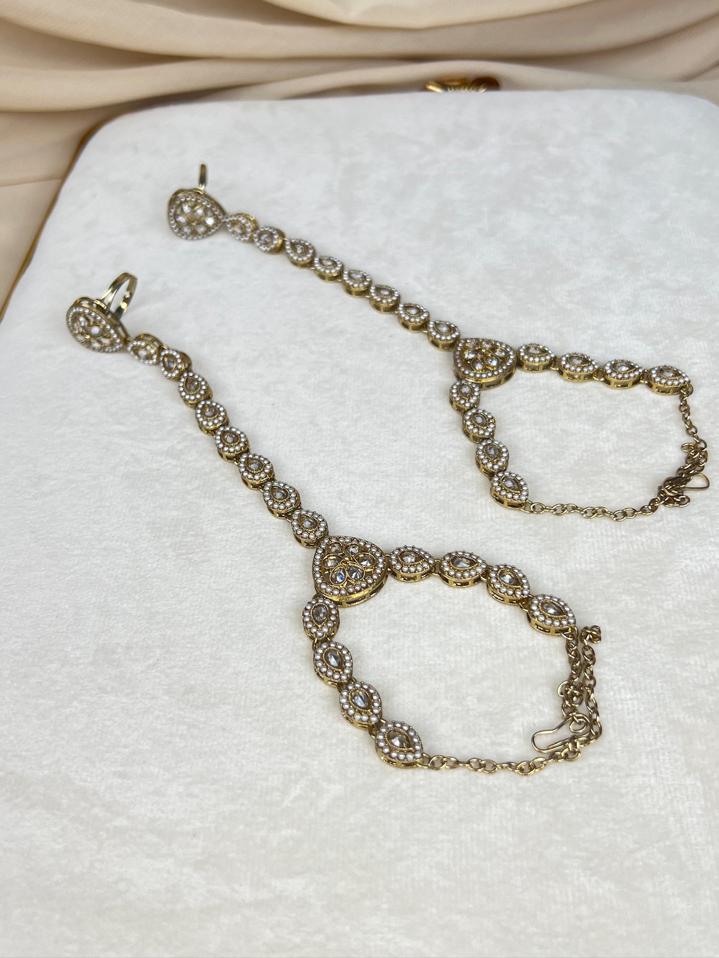 Nauratan Polki Hand Bracelet Ring Pair