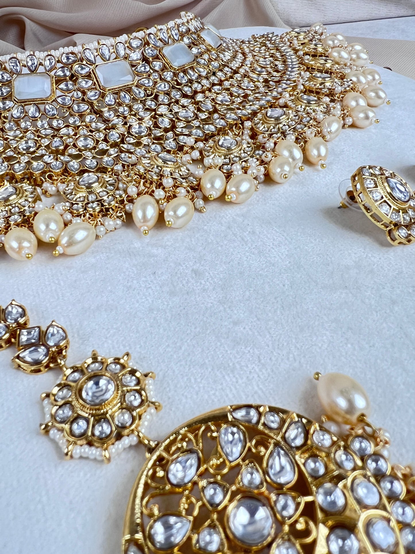 Paachi Kundan | Gold White | Large Semi Bridal Set w/Jhumka Earrings