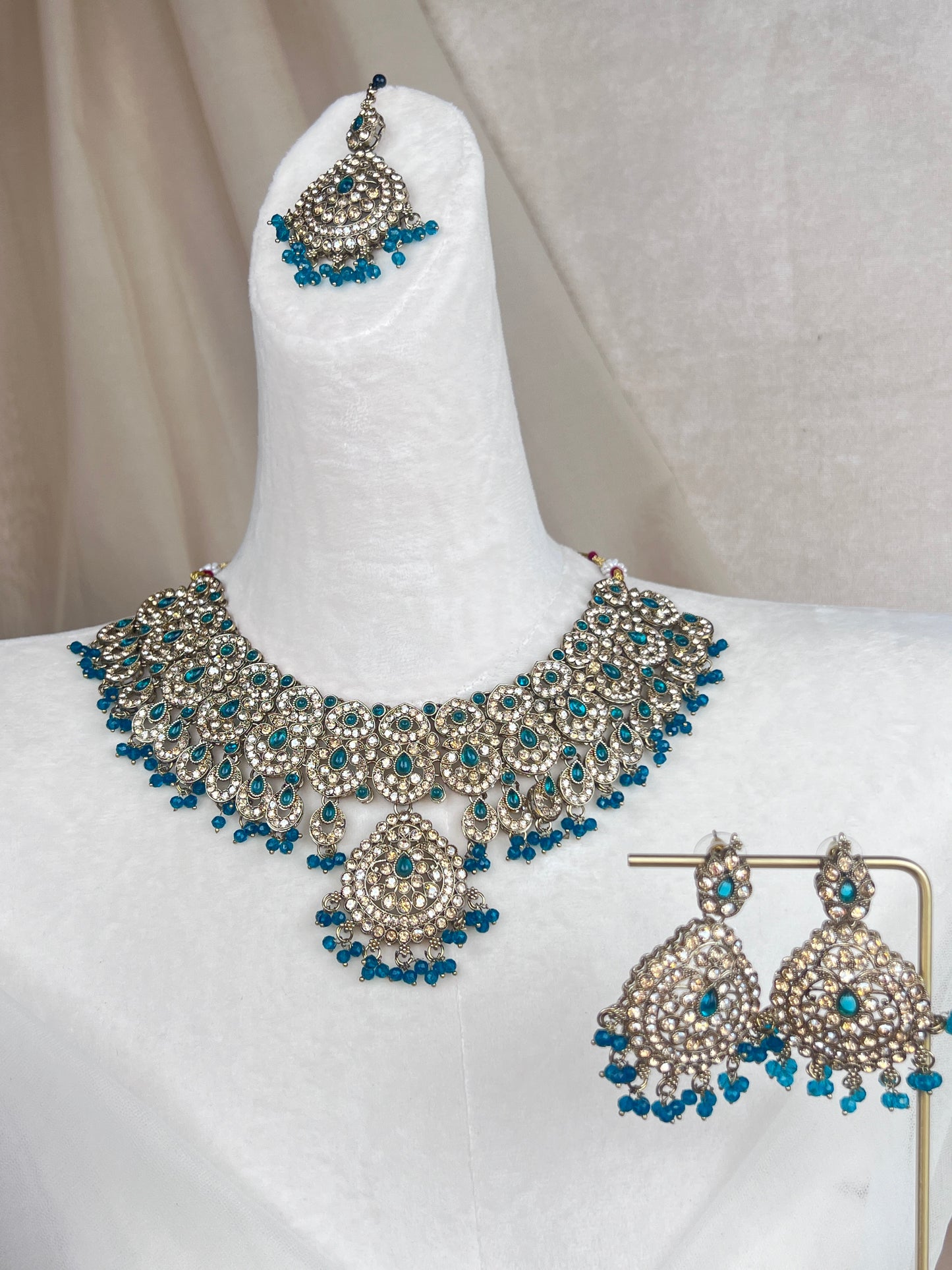 Pakisitani Gold Style Semi Bridal Set with Jhoomar