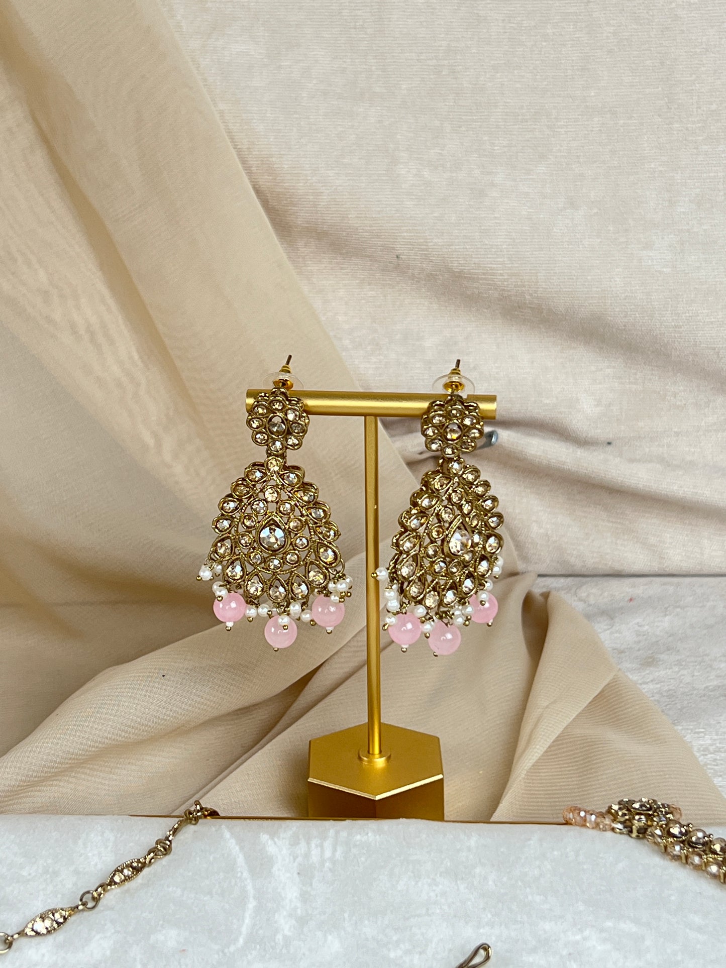 Pakistani Style Full Bridal Set w/ Layered Long Mala