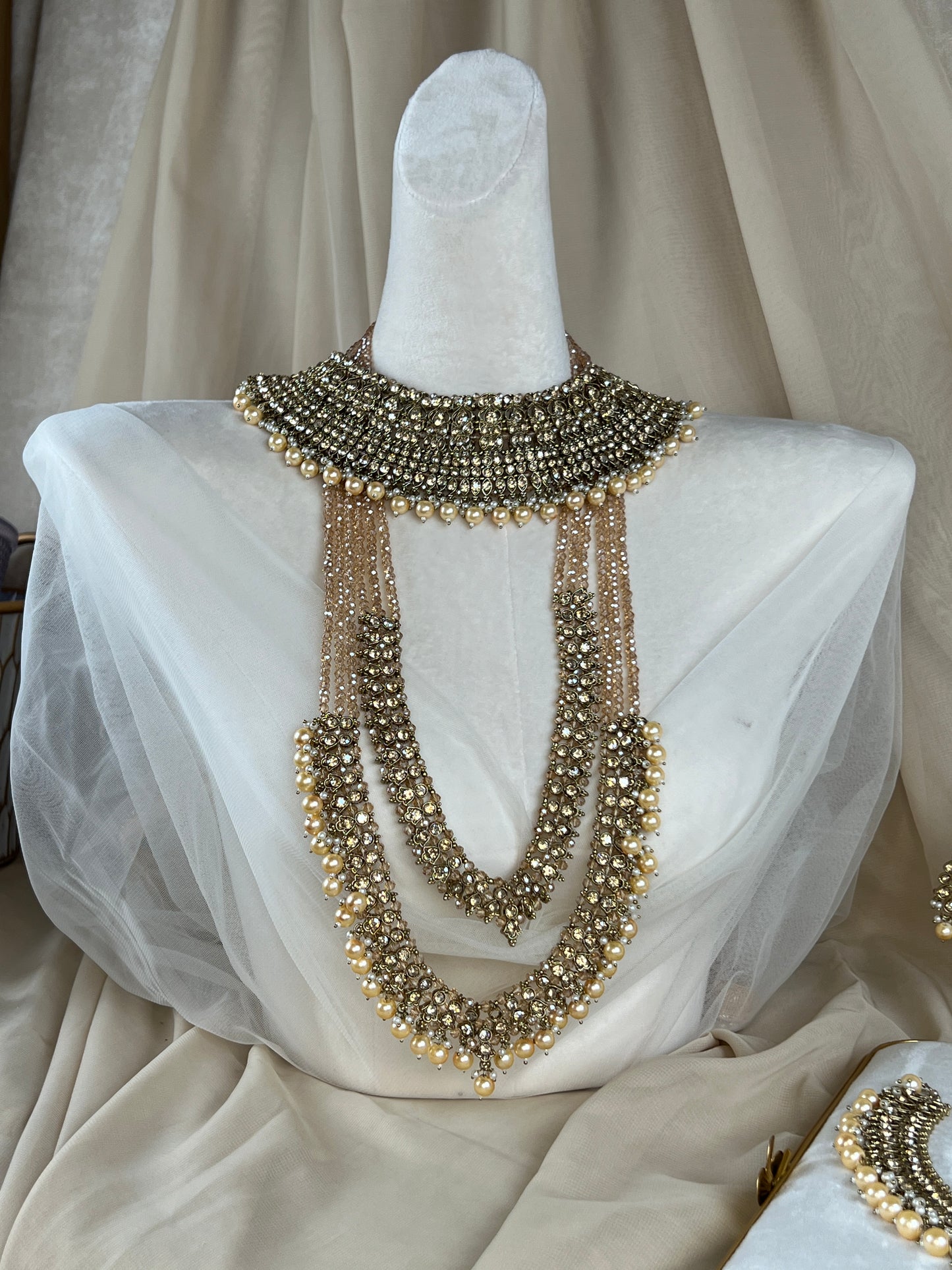 Pakistani Style Full Bridal Set w/ Layered Long Mala