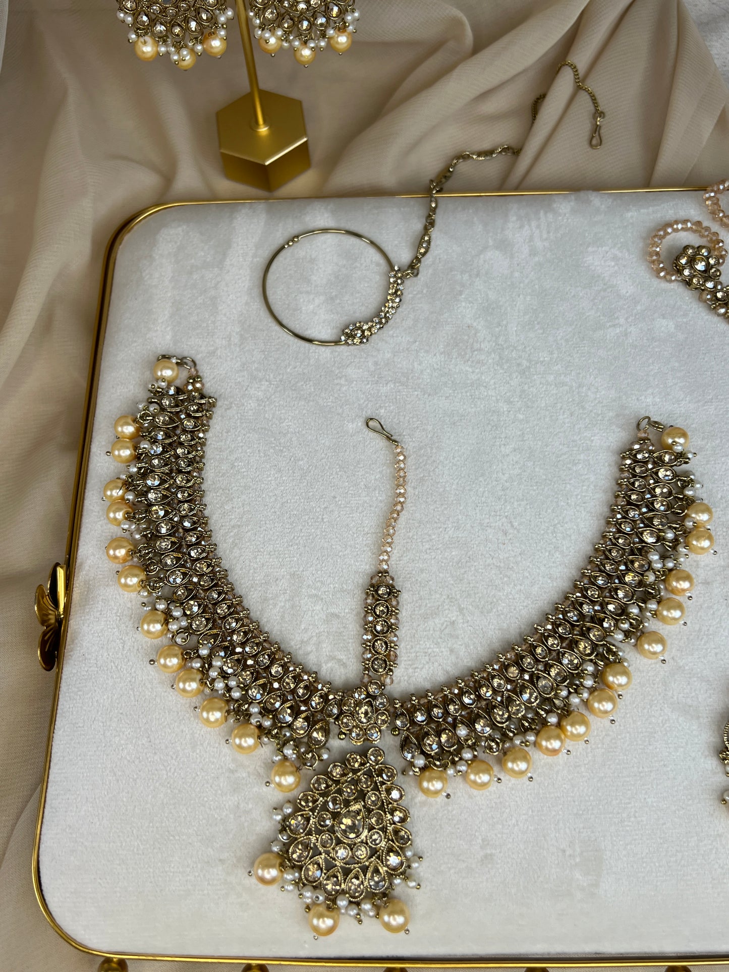 Pakistani Style Full Bridal Set w/ Layered Long Mala